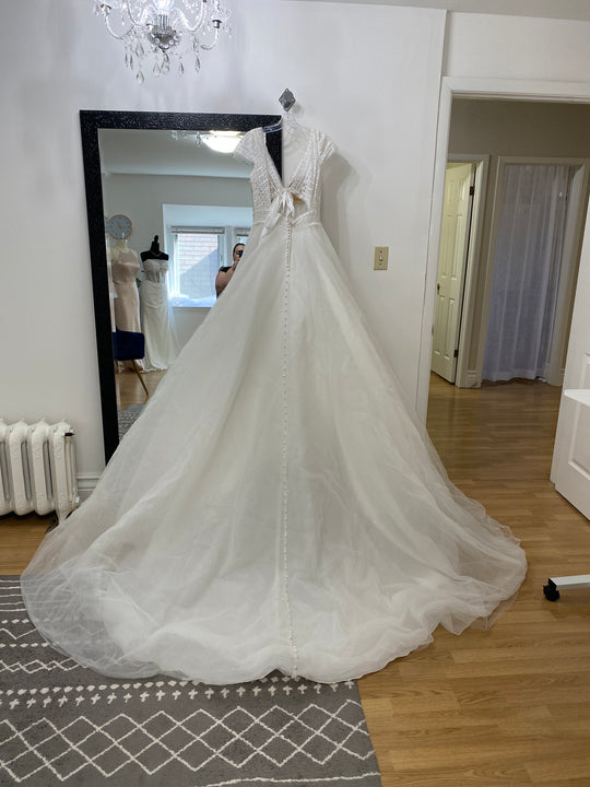 Allure Disney Wedding Dress - Rapunzel (Size 8)